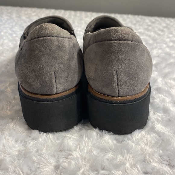 Clark’s collection grey suede loafers size 8m - Picture 3 of 8